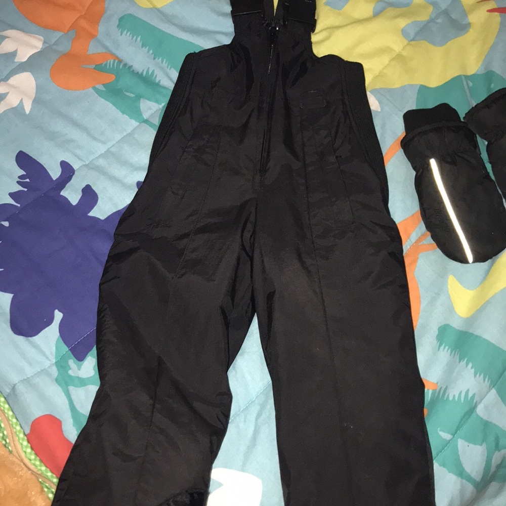 Boys waterproof 💦 ❄️ ⛄️ snow suit